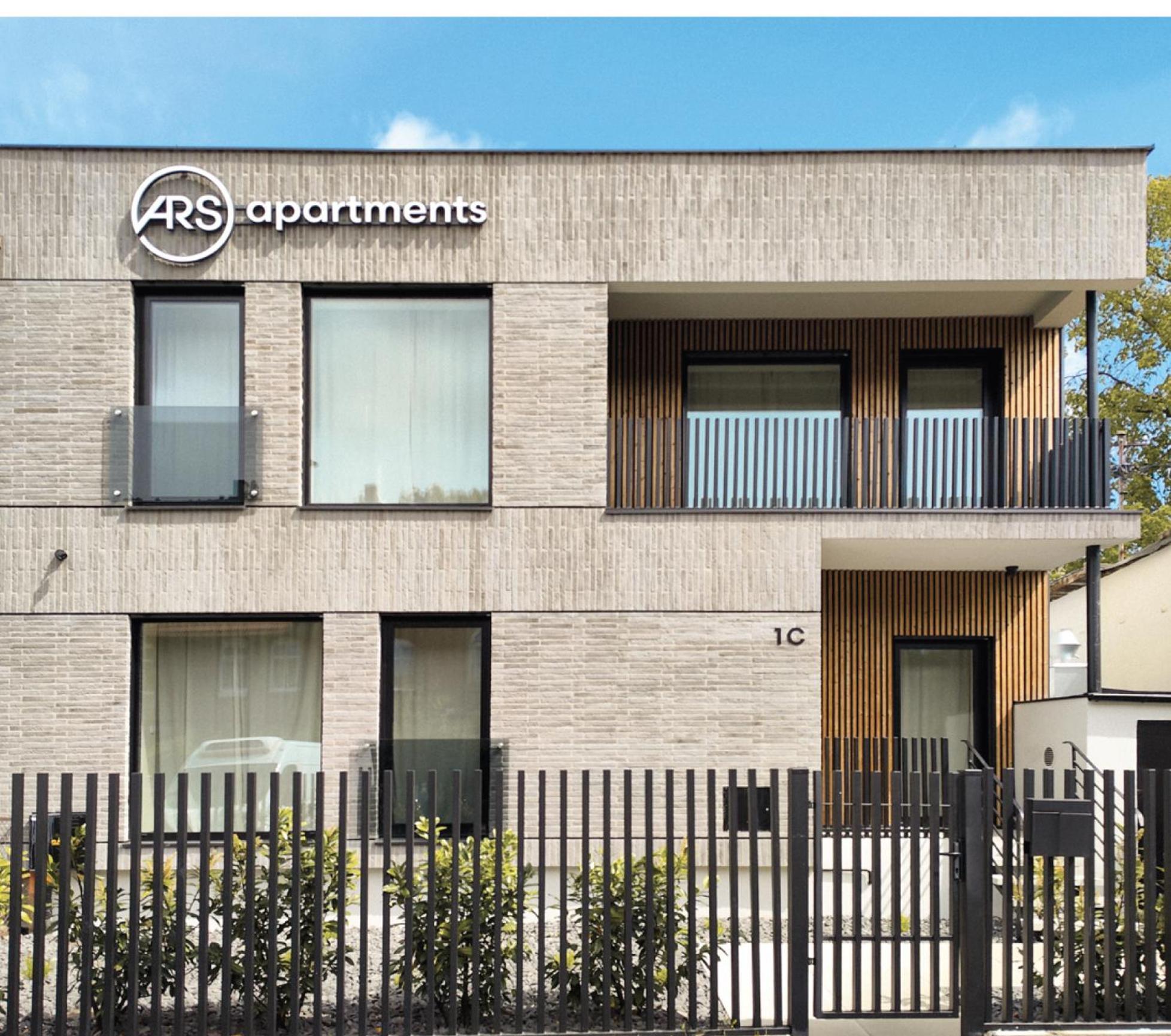 Ars Apartments - Premium Experience Close To The Beach — Photos 2